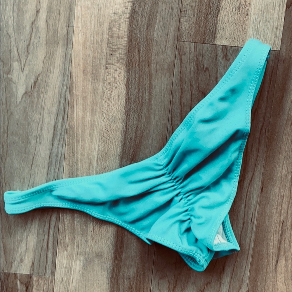 Pakaloha Puamana Ruched back bottoms